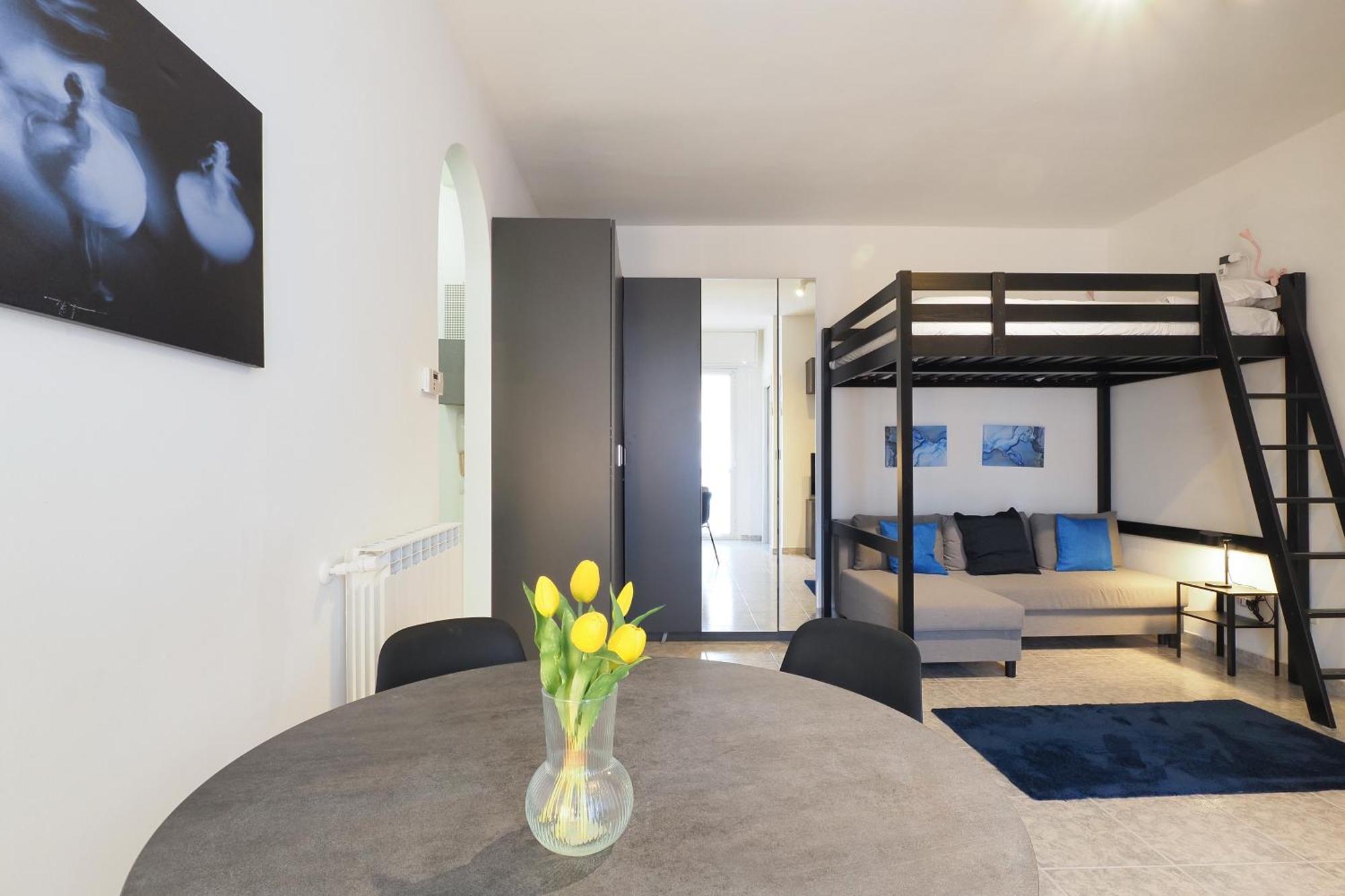 Primopiano - Astesani Apartment Milan Luaran gambar